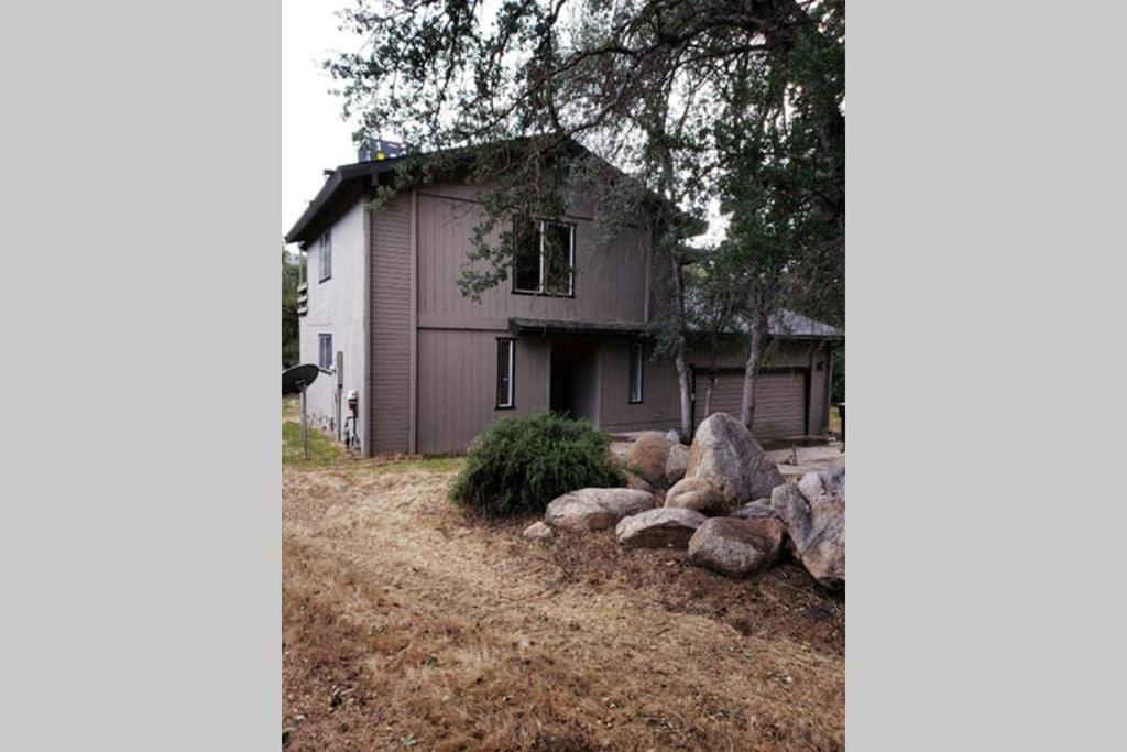 Вілла Pebble Creek Трі-Риверс Екстер'єр фото